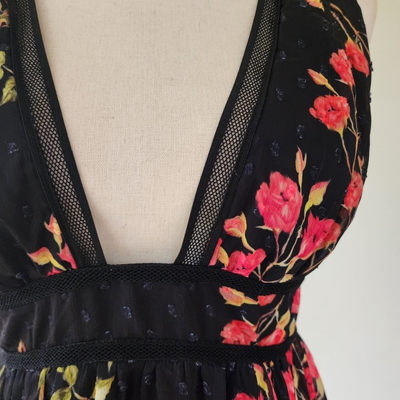 Revolve NBD Mini-A-Line Dress Isaac Red Floral Deep V-neck Cocktail - Picture 4 of 10